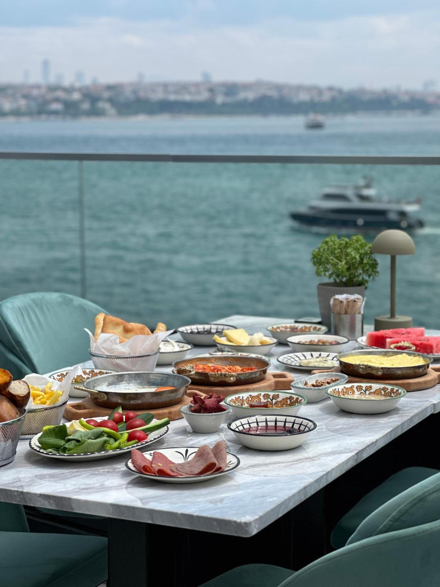 Pera Bosphorus Hotel Istanbul Exterior foto